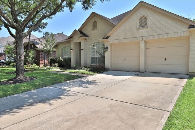 Building Photo - 4530 Springfield Lakes St
