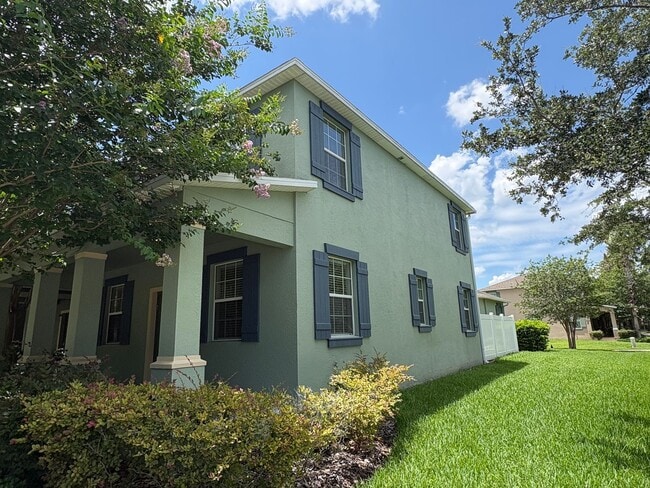 Building Photo - 14873 Evergreen Oak Loop