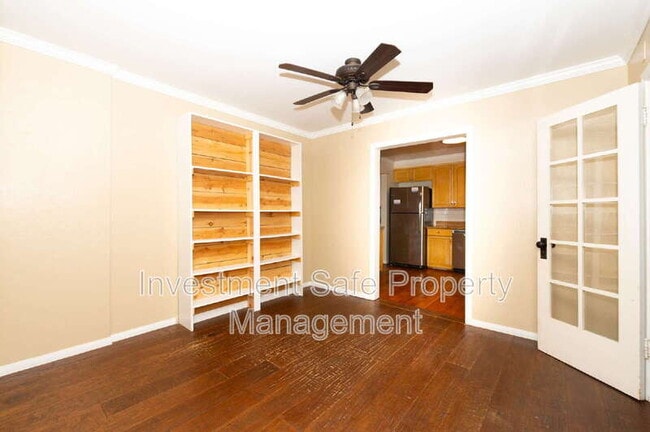 Building Photo - 4982 Baltimore Dr