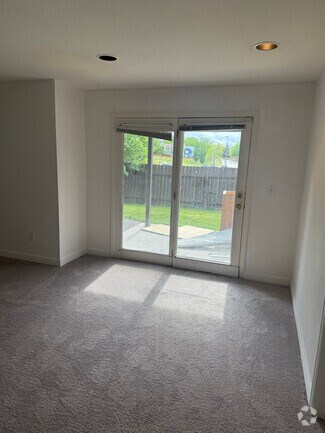 Building Photo - 18806 E Saratoga Cir