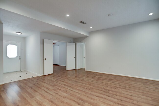 Foto del edificio - 179 Sandpebble Dr
