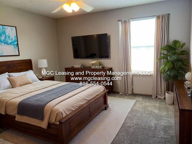 Foto del edificio - SOUTH GARDEN TOWNHOMES