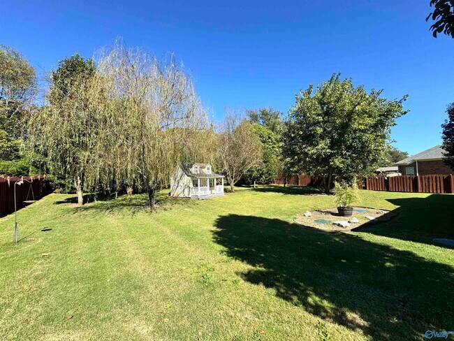 Foto del edificio - 155 Sougahatchee Dr