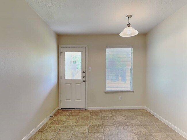 Foto del edificio - 2527 Shearwater Bend Dr