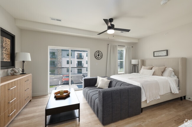 Studio - 595SF - Living Area - 1729 Midtown (Leasing for August 2025)