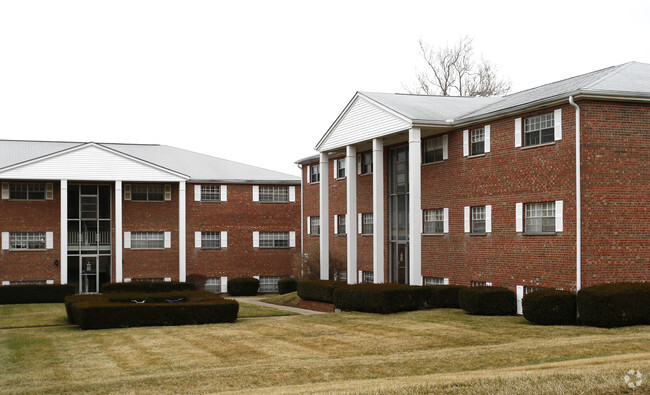 Building Photo - Concord Square Apartments