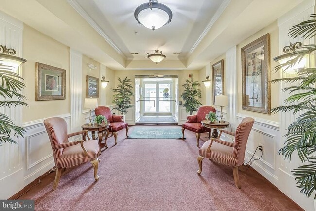 Foto del edificio - 13901 Belle Chasse Blvd