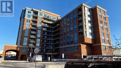 Building Photo - 2772 Keele St