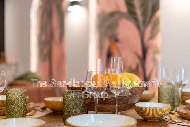 Foto del edificio - 4640 Glenn St