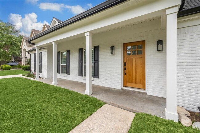 Building Photo - 12510 Barryknoll Ln