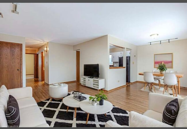 Building Photo - 9535 S 53rd Ave