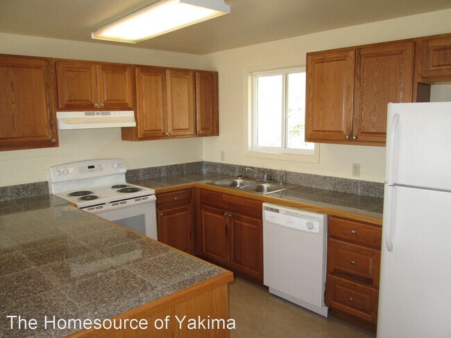 Building Photo - 3 br, 2 bath House - 211 N 81st Ave