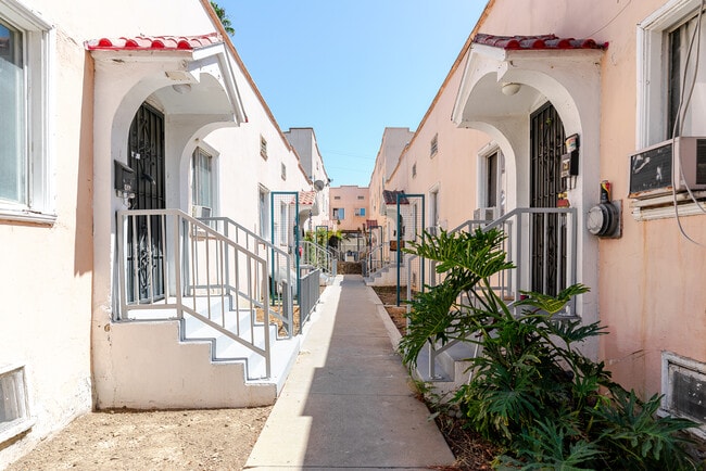 Foto del edificio - 268 4/6 S Coronado St