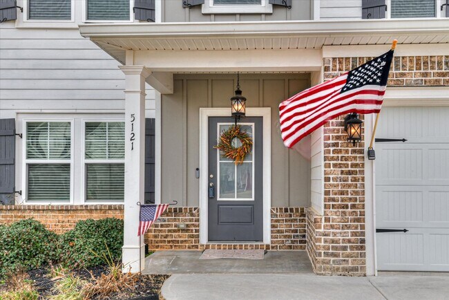 Building Photo - 5121 Huntley Trl