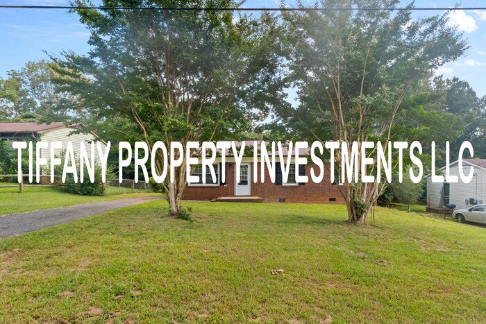 Foto principal - 654 Dundeen Dr