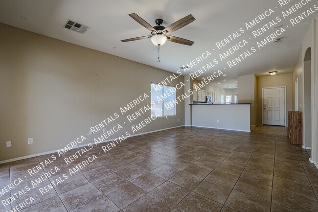 Building Photo - 201 W Kona Dr