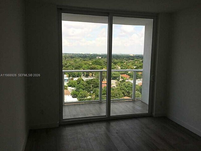 Foto del edificio - 4250 Biscayne Blvd