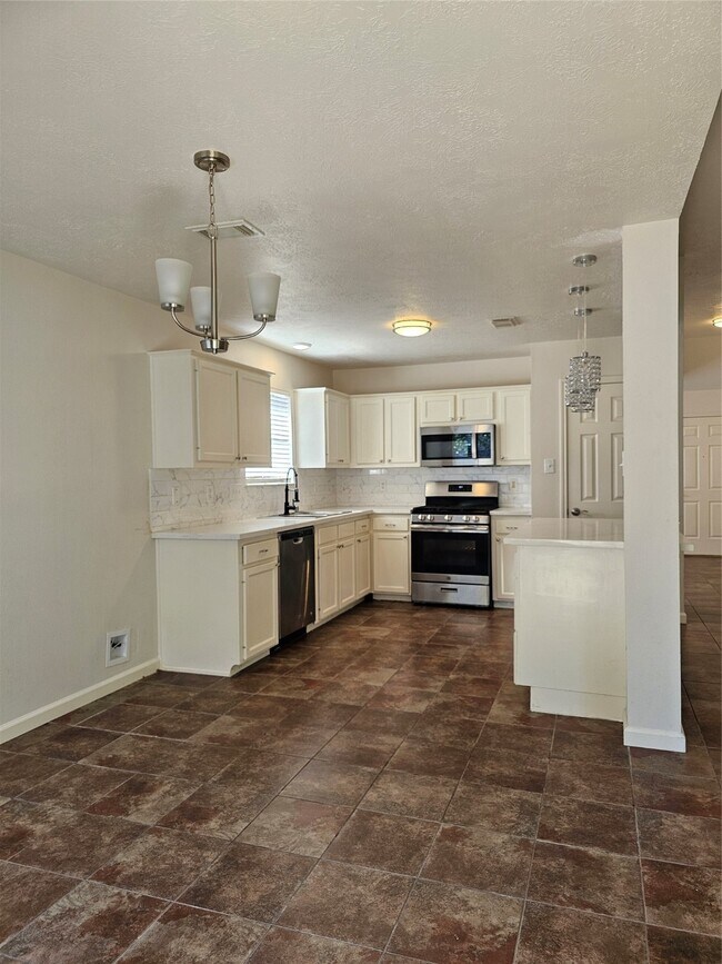Foto del edificio - 16027 Cypress Trace Dr