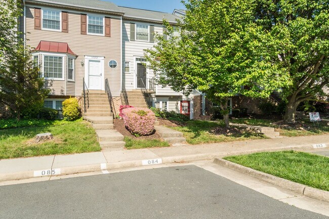 Photo - CONDO IN DUMFRIES NEAR QUANTICO FOR RENT