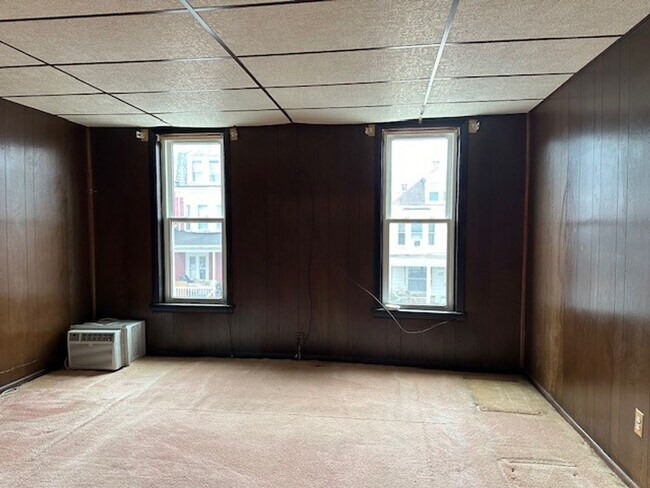 Foto del edificio - Introducing our cozy 2-bedroom, 1-bathroom...