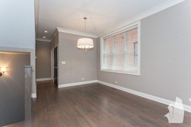 Foto del edificio - 839 W Lill Ave