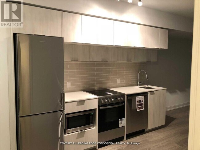 Building Photo - 181 Dundas St E