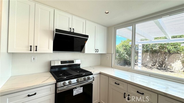 Building Photo - 15451 Alsace Cir