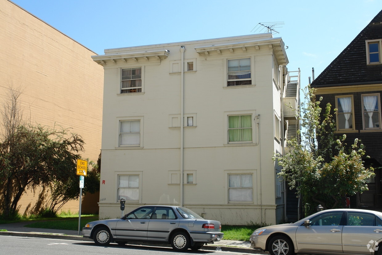 Building Photo - 2030-2032 Bancroft Way