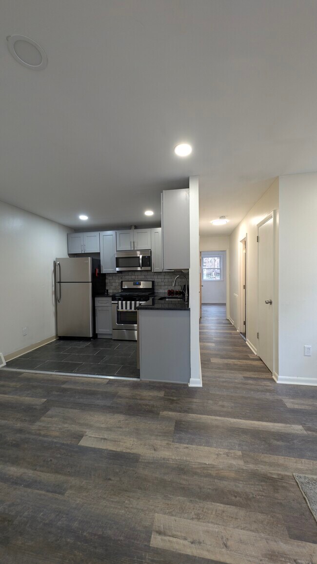 Foto del edificio - 7038 Valley Ave