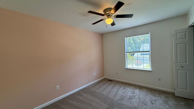 Building Photo - 4 Bedroom Colonial in Prince William County