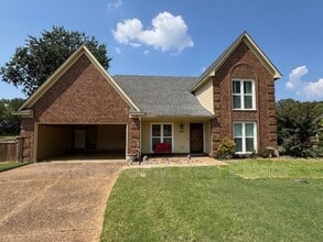 Building Photo - 8855 Lake Edge Cove W