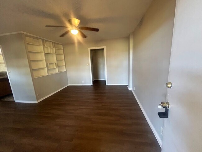 Building Photo - Cute 1/1 Mission Road