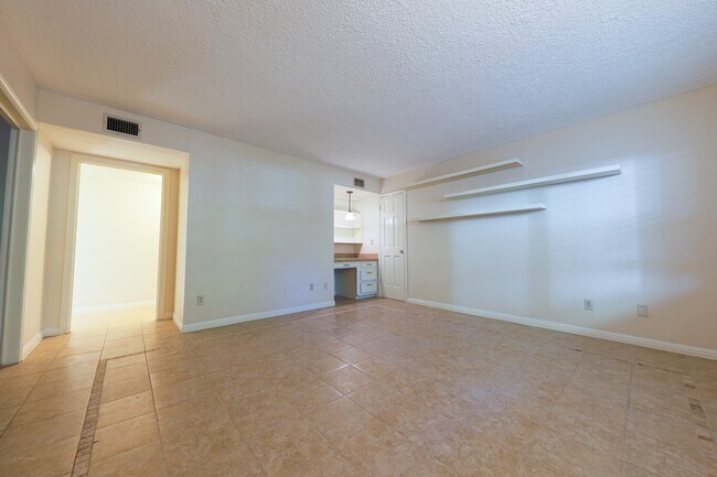 Foto del edificio - 1324 Cortlandt St