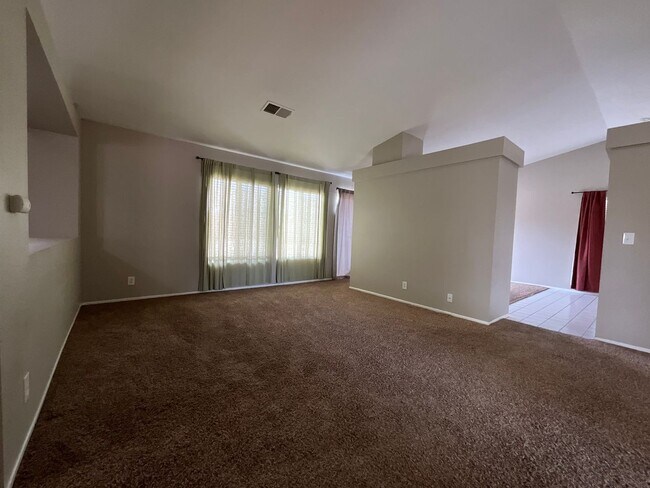 Foto del edificio - Single story Rosamond Home