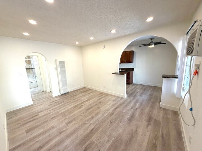 Foto del edificio - 12721 Matteson Ave