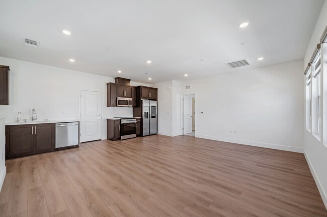 Building Photo - 62 W San Diego Dr