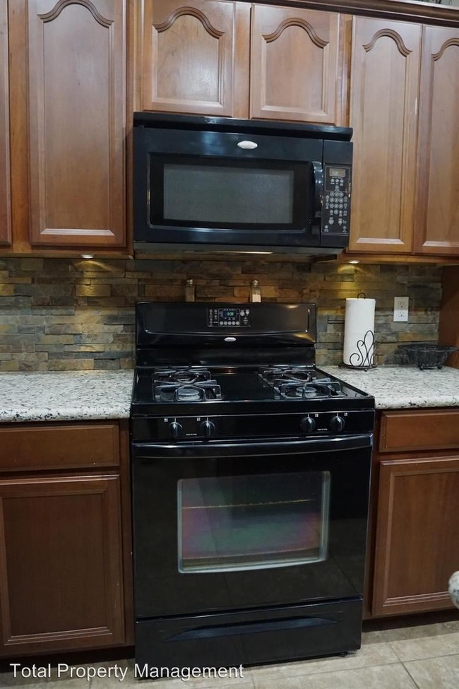 Building Photo - 3 br, 2 bath House - 3114 Brickfield Ave.