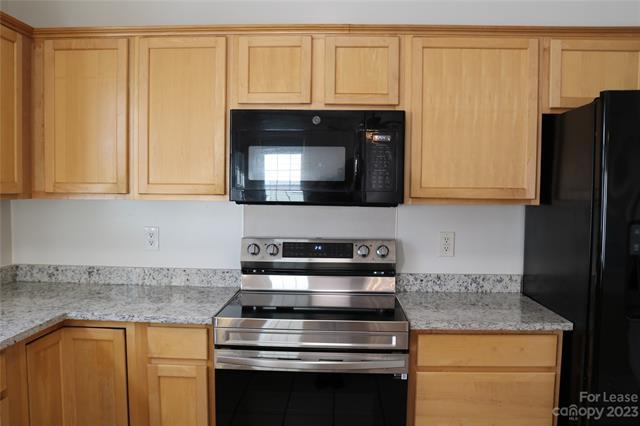 Building Photo - 3806 Sages Ave