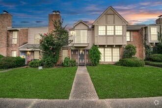 Building Photo - 3009 Beecave Dr