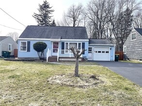 Building Photo - 121 Wadsworth Rd