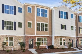 Building Photo - 201 Riverstone Commons Cir