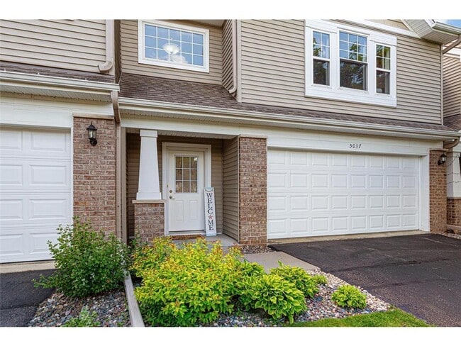Building Photo - 5037 Dunkirk Pl N