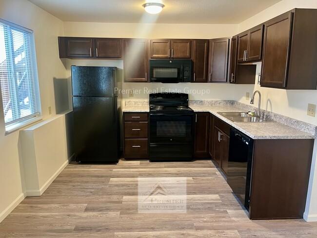 Foto del edificio - 1013 Western Dr