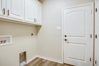 Building Photo - 2221 Quitman Ave
