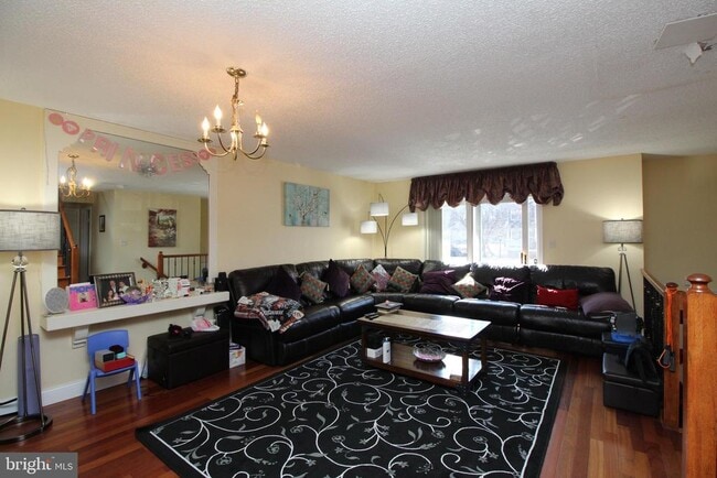 Building Photo - 9 Halstead Pl