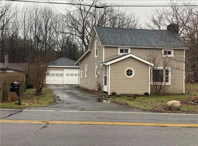 Building Photo - 82 Lyndon Rd
