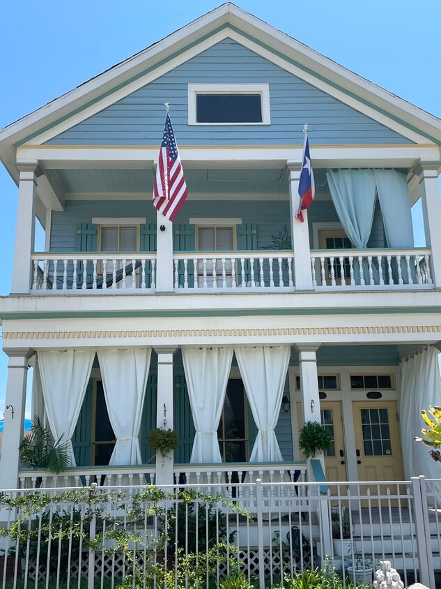 Photo - 3409 Avenue L (Galveston, TX)