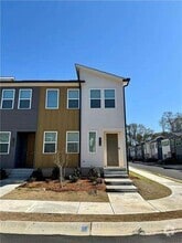 Building Photo - 1478 Pinedale Crst NW