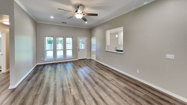 Foto del edificio - 3 Bedroom Home in Edmond
