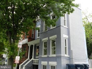 Building Photo - 1242 Pennsylvania Ave. SE
